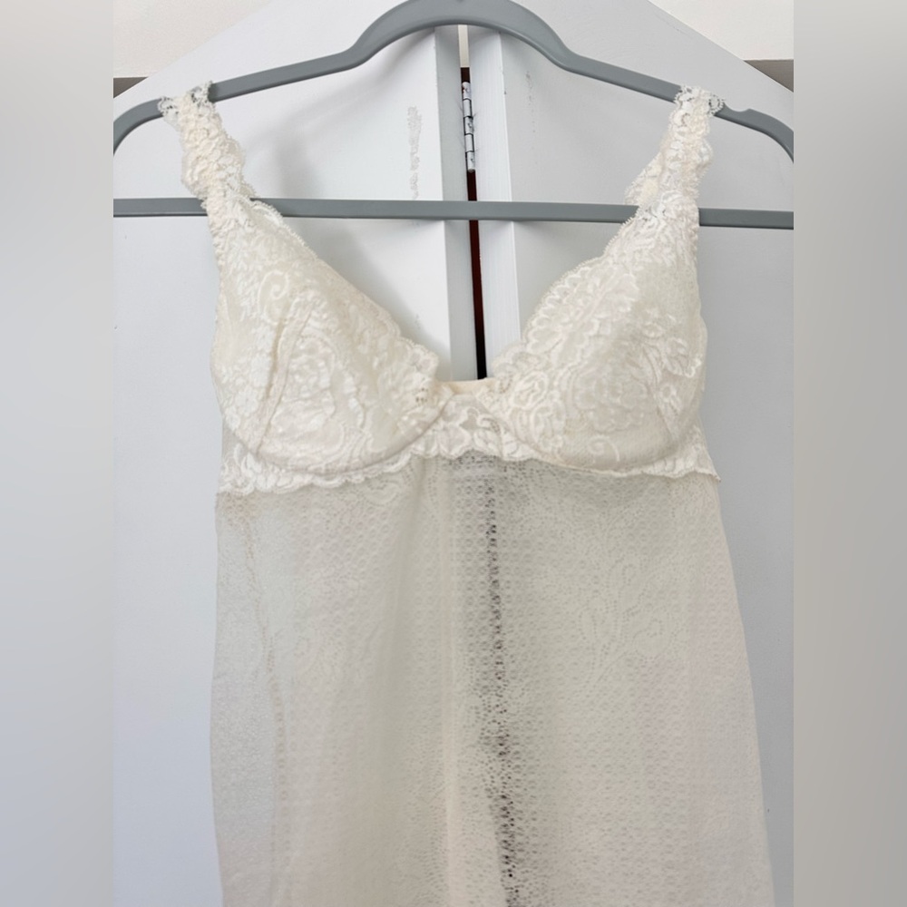 La Perla Elegant Cream Lace Chemise - Picture 8 of 16